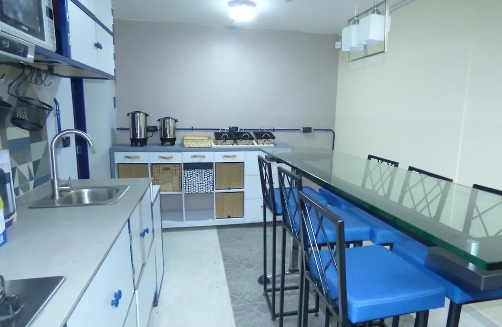 Blue Home Bogota Hostal בית הארחה
